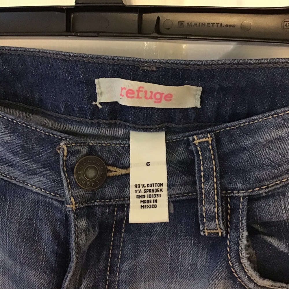 Refuge Ripped Blue Jean - Picture 4 of 4